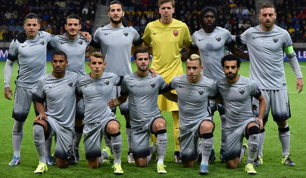 TA：萨拉赫预计冬窗将留在利物浦 埃利奥特合同不含召回条款（TA：萨拉赫预计冬窗留队利物浦，埃利奥特租借合同无召回条款）