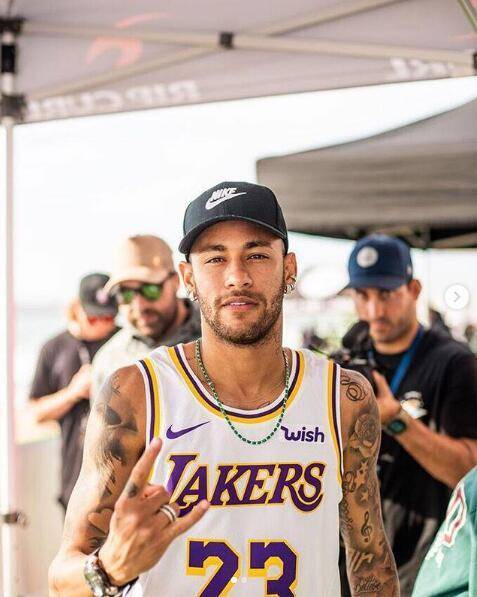 前锋训练中展现惊人速度，状态迅速回升