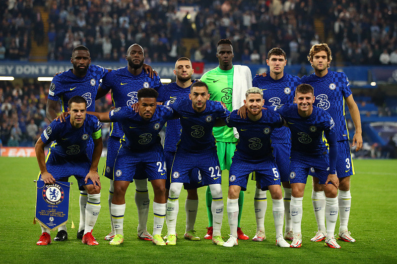 图片报：狼堡想挖多特体育总监凯尔，后者与多特合同到2027年